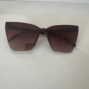 Diff Eyewear Tortoise Brown Sunglasses